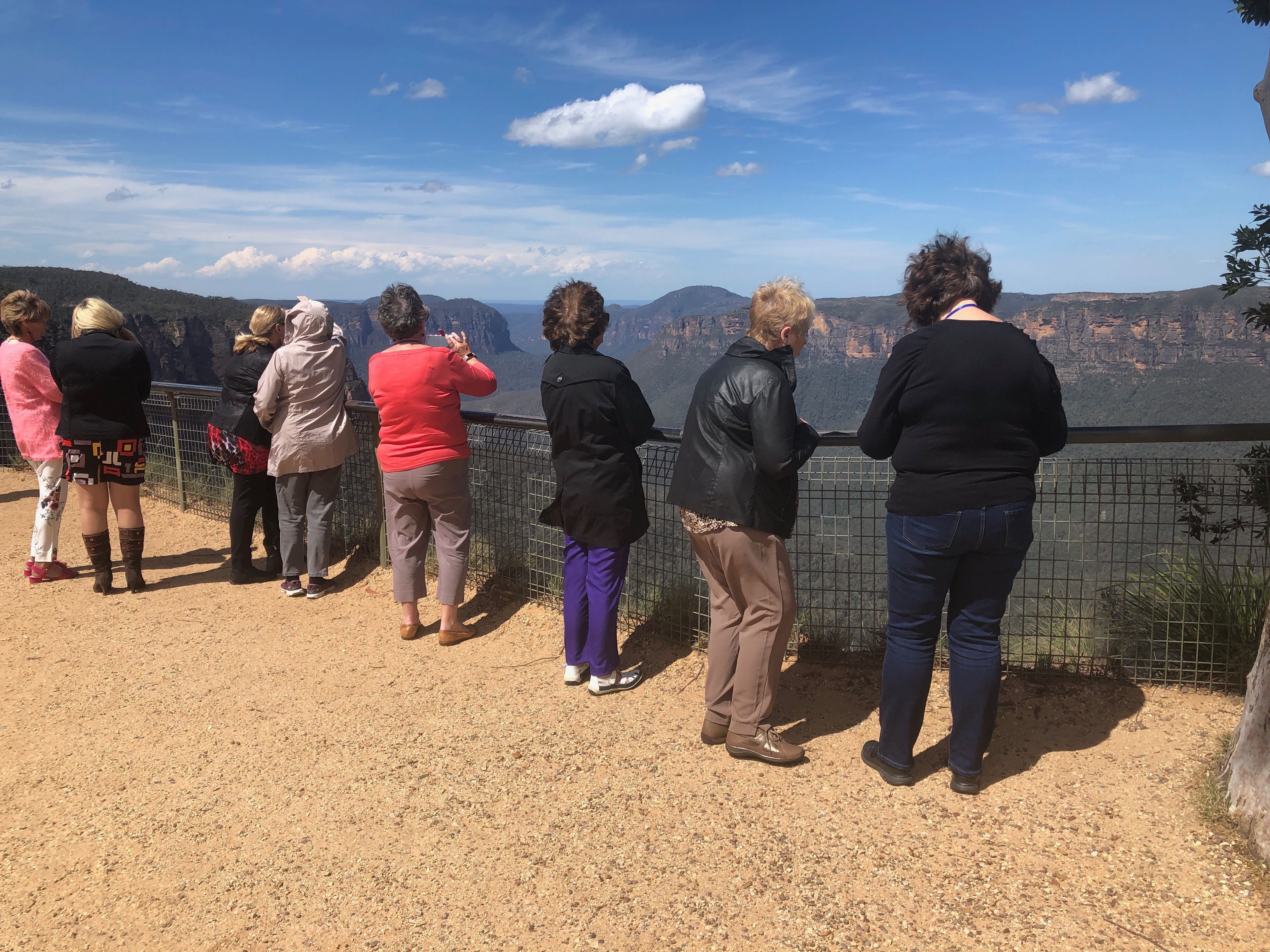 Hydro Majestic Public Day Tour Image -5da92687bb009